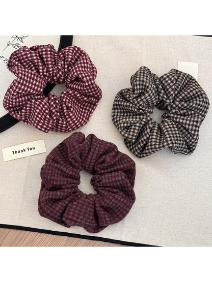 Gifty - Warm Plaid Hair Scrunchie