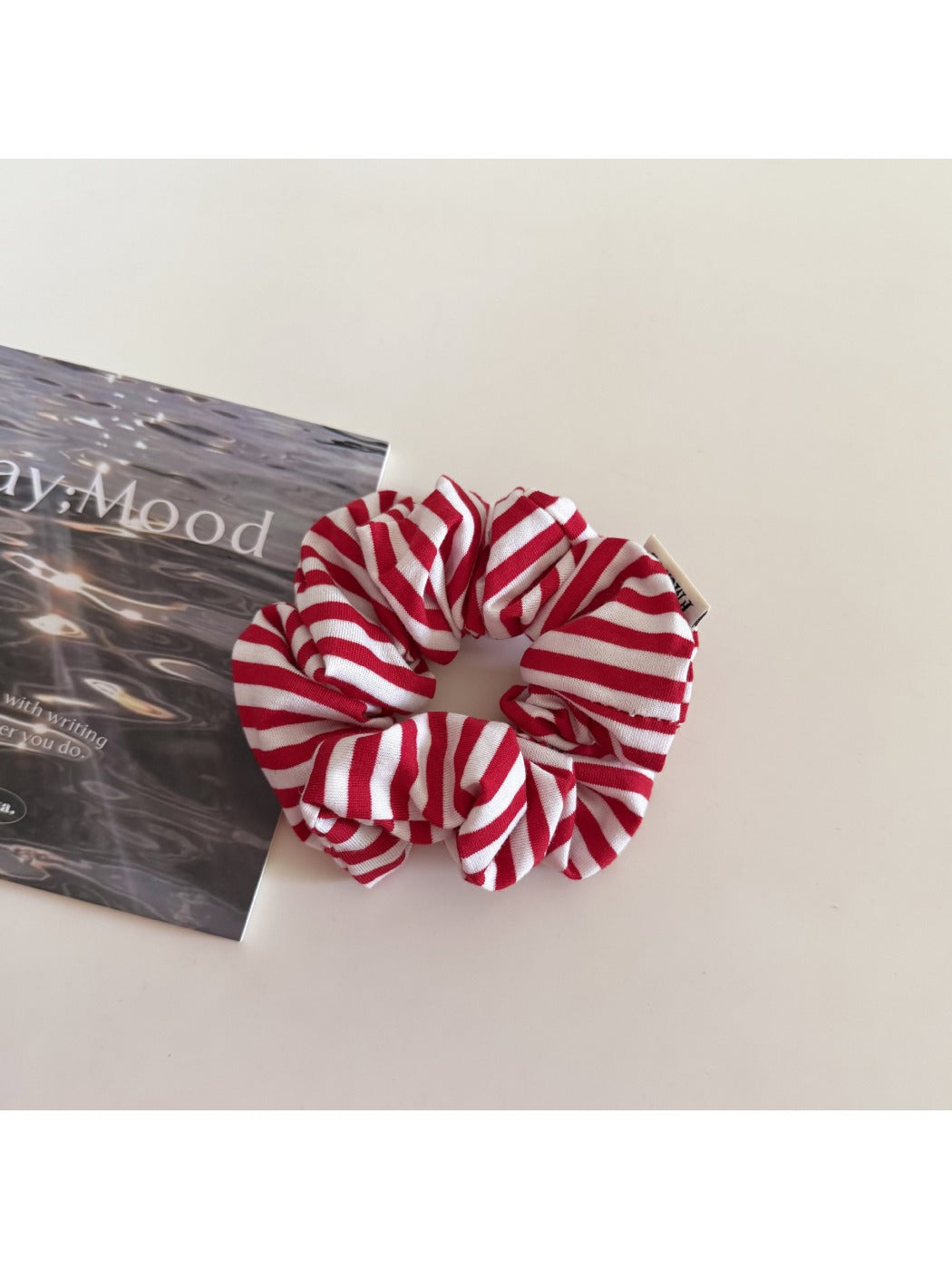 Gifty - Colorful Knitted Striped Scrunchie