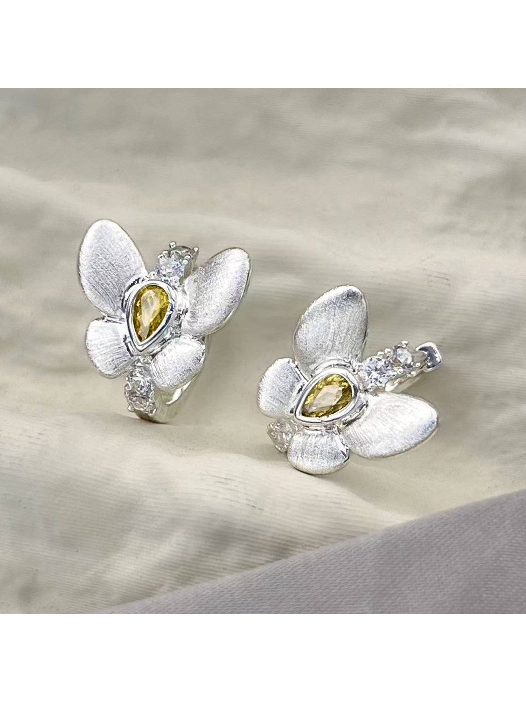 Earedge - Plated Butterfly Design Earrings