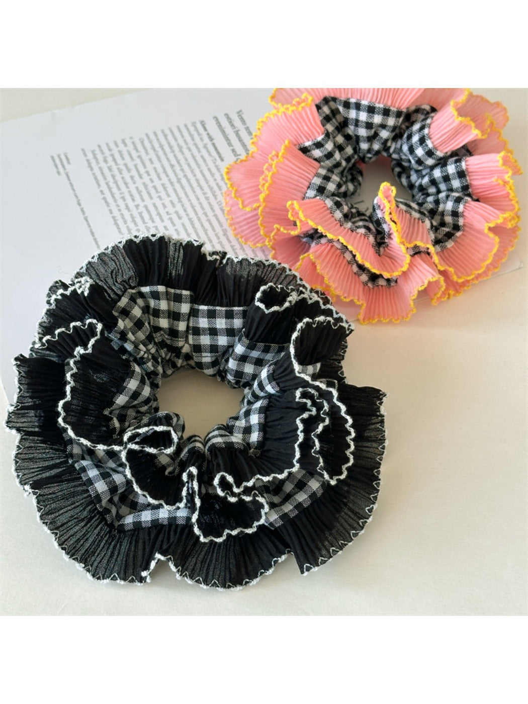 Gifty - Color Blocking Checkered Scrunchie