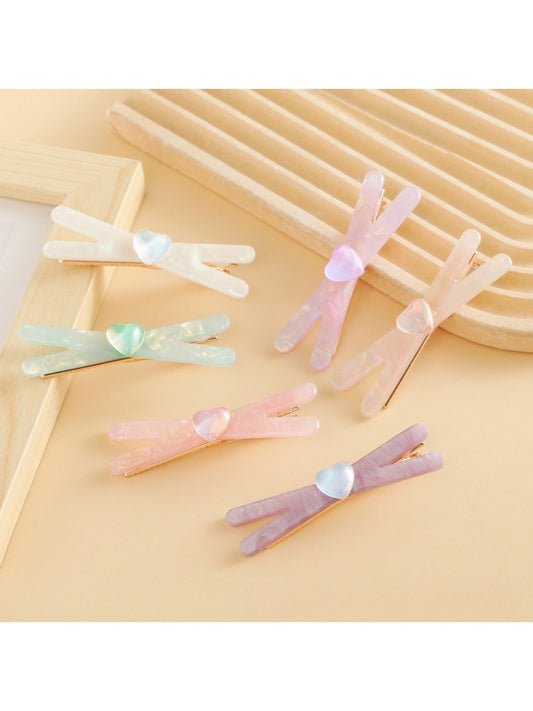 Beau - Chic Crisscross Hair Clip