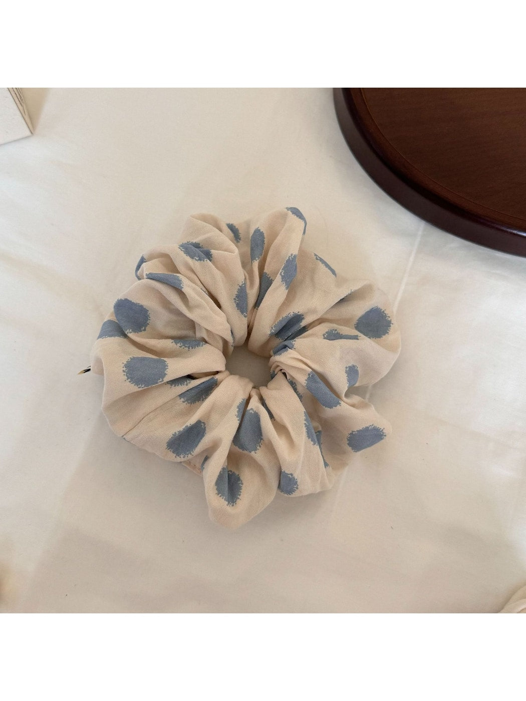 Gifty - Sweet Polka Dot Polyester Fashion Hair Scrunchie