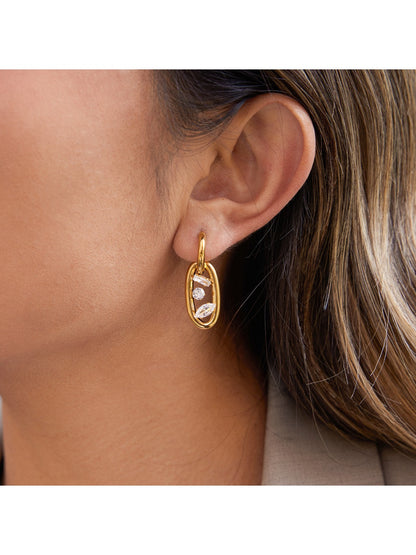 Earedge - White Interlocking Hoop Earrings