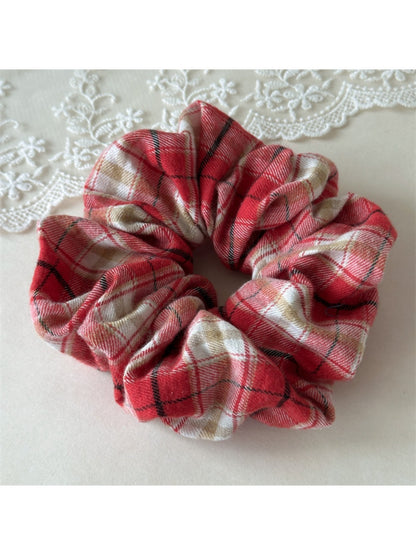 Gifty - Cute Vintage Plaid Hair Ties