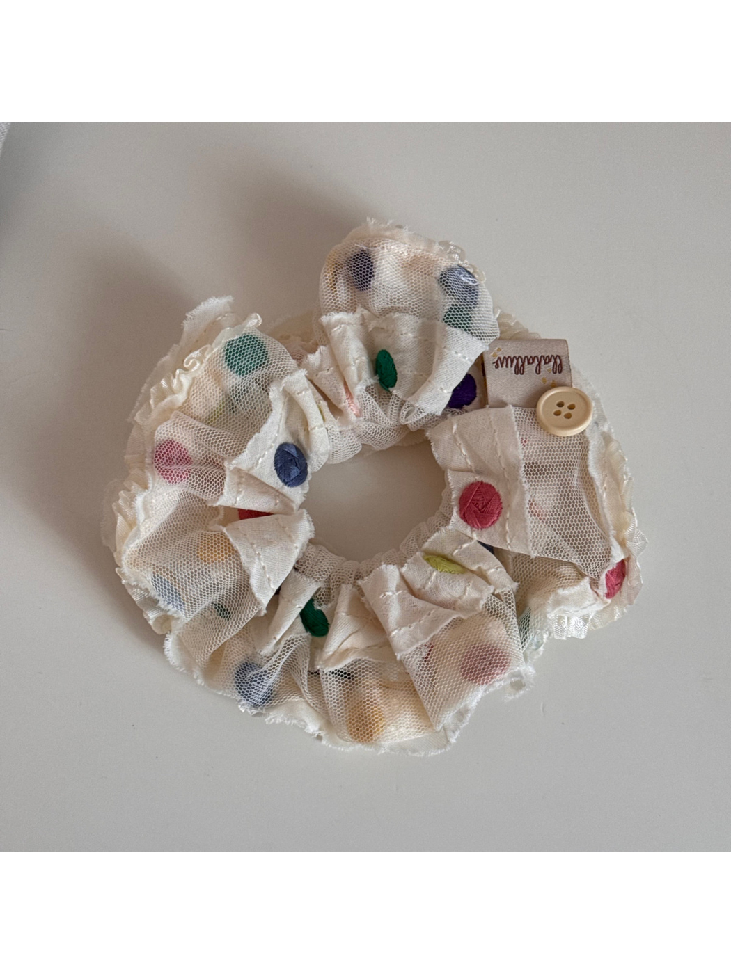 Gifty - Dotted Ruffled Polyester Scrunchie