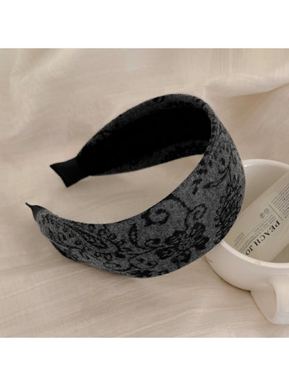 Gifty - Exquisite Dark Chic Headband