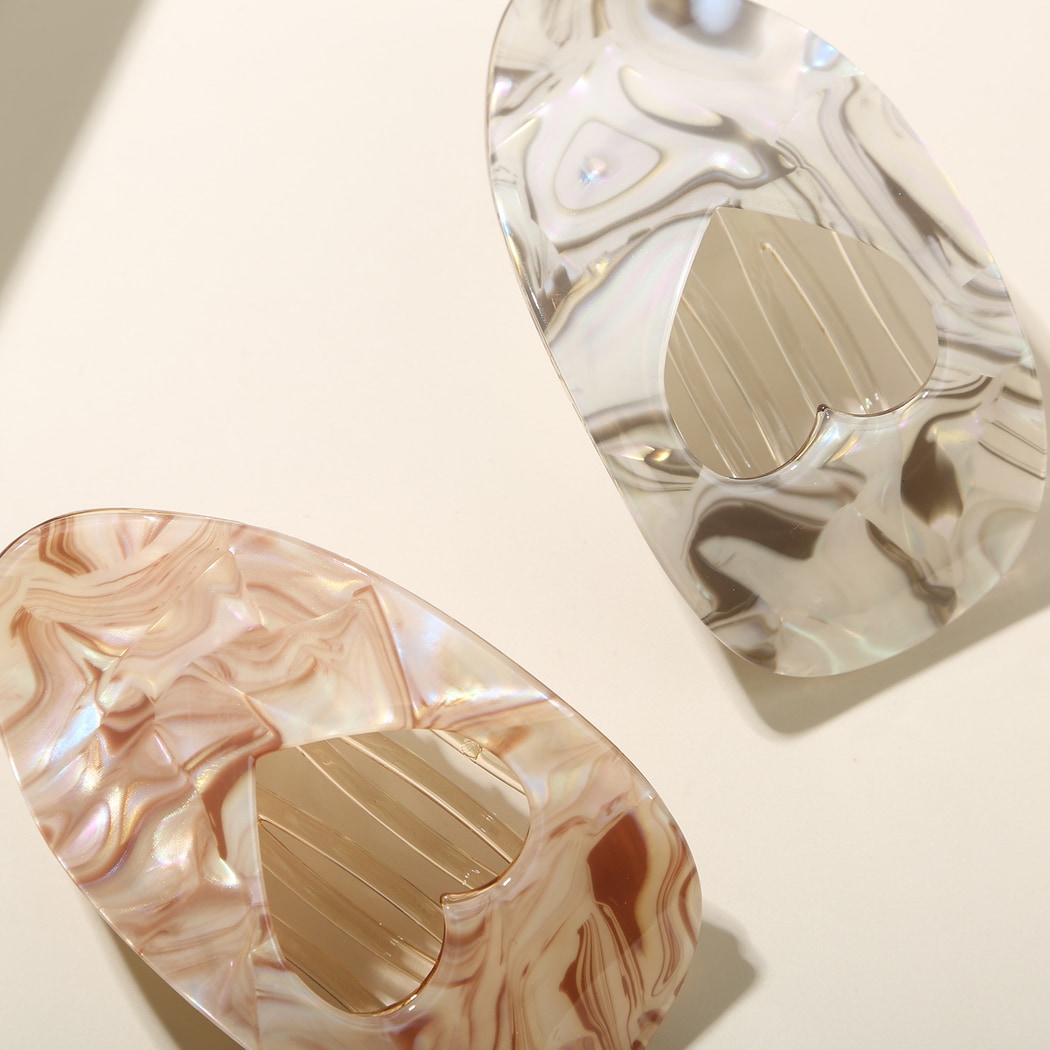 Beau - Acetate Heart Cutout Flat Profile Hair Clip