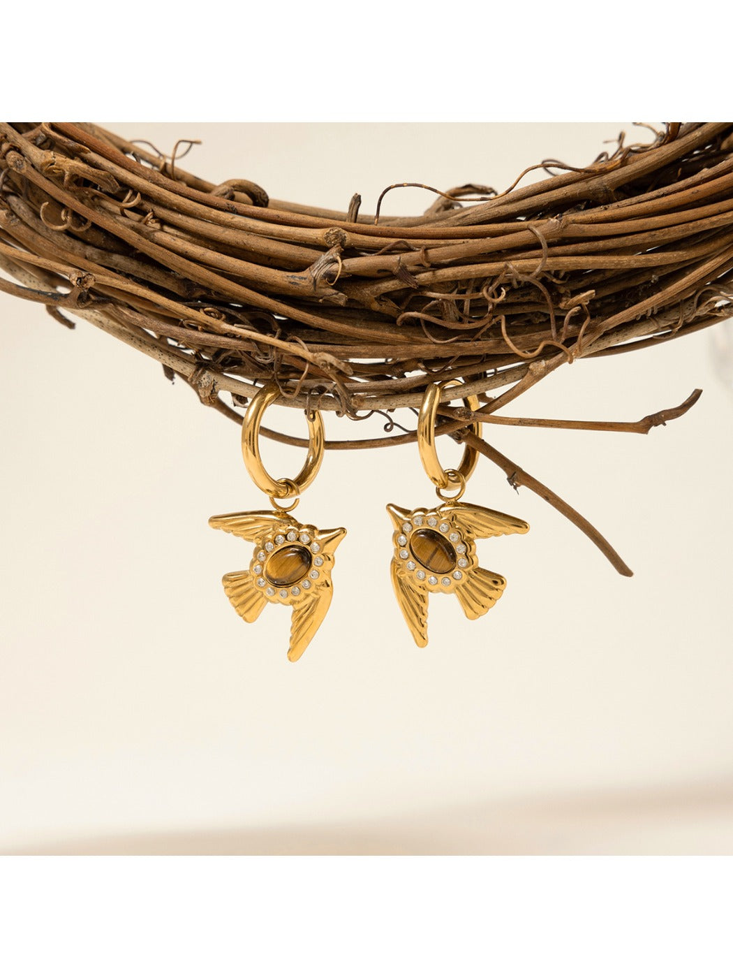 Earedge - Vintage Dove Drop Earrings