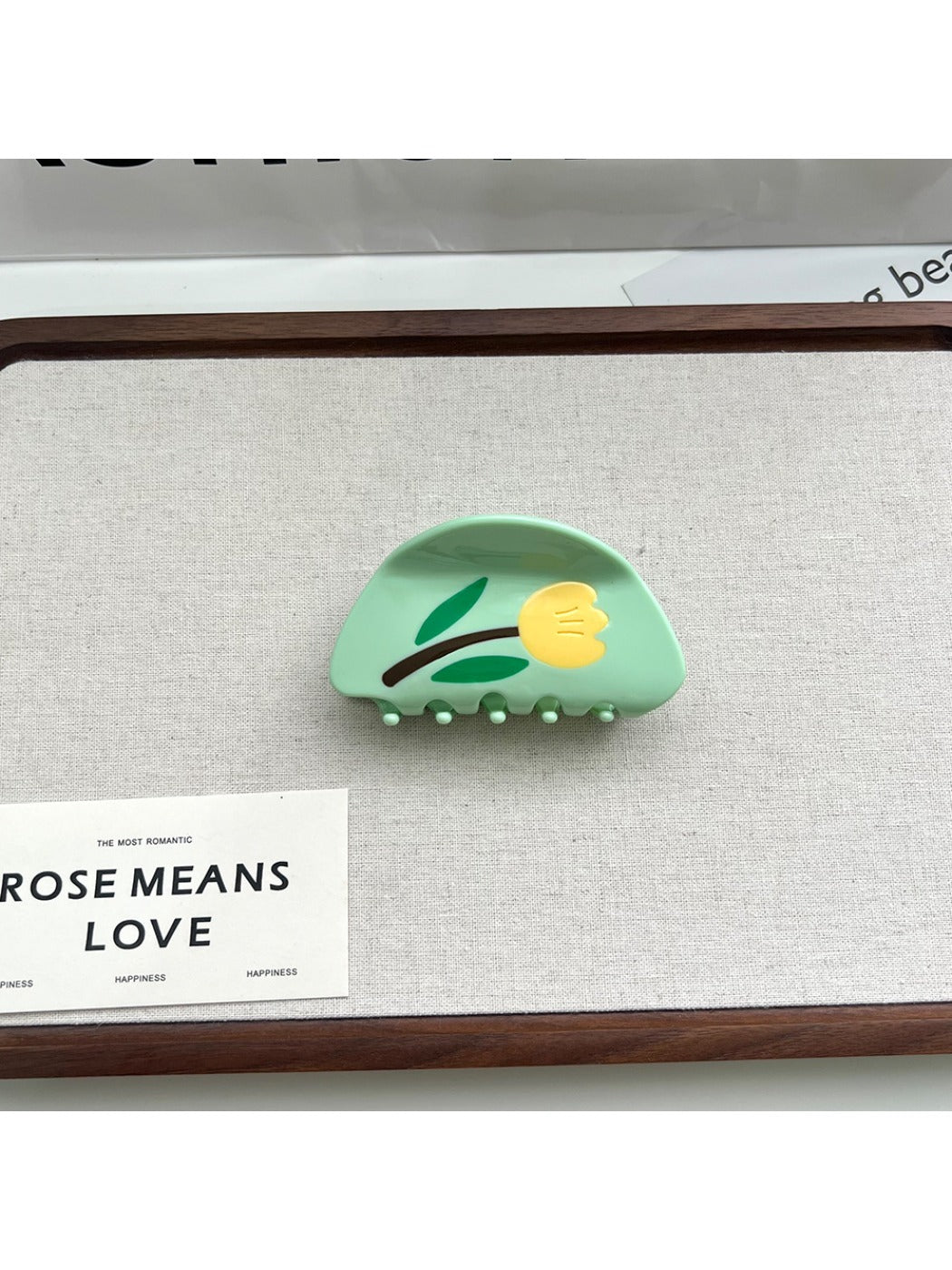 Beau - Cute Flower Shaped Acetate Hair Clip