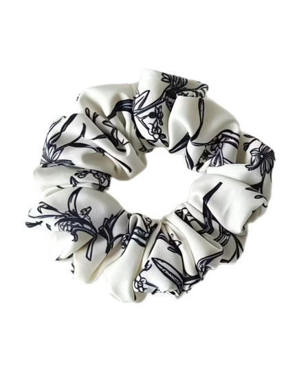 Gifty - Ink Wash Floral Print Polyester Scrunchie