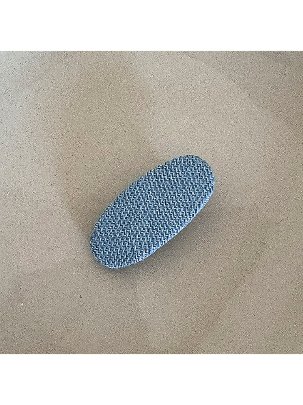 Beau - Minimal Oval Teardrop Geometric Hair Clip