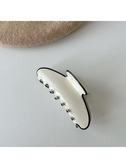 Beau - Textured Acetate Fiber Contrast Edge Claw Clip