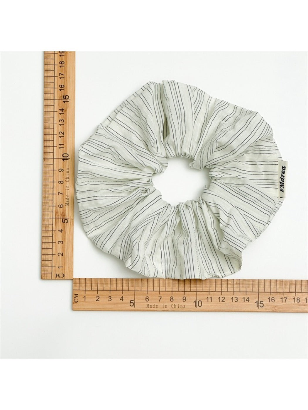 Gifty - Trendy Blue and White Striped Scrunchie