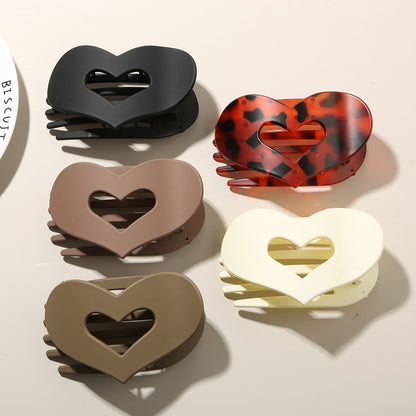 Beau - Heart Cutout Matte Hair Clip