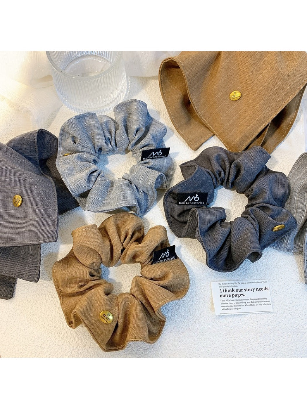 Gifty - Elegant Striped Hair Scrunchie