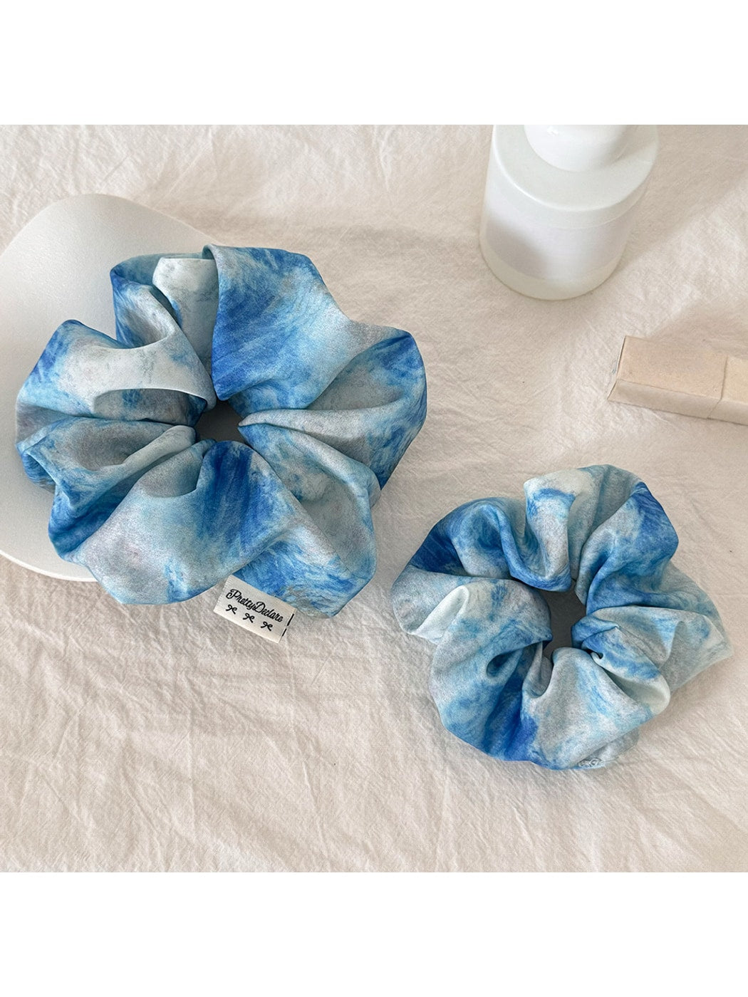 Gifty - Round Blue Gradient Polyester Hair Tie Scrunchie