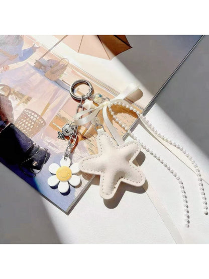 Keypus - Adorable Smiley Face Star Charm Keychain