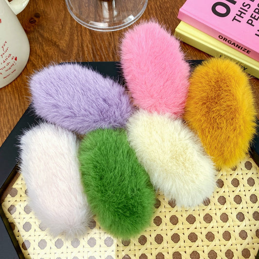 Beau - Soft Plush Solid Geometric Hair Clip