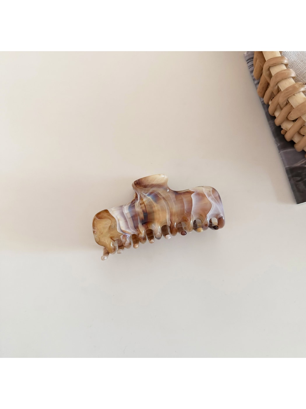 Beau - Square Acrylic Metal Hair Claw Clip