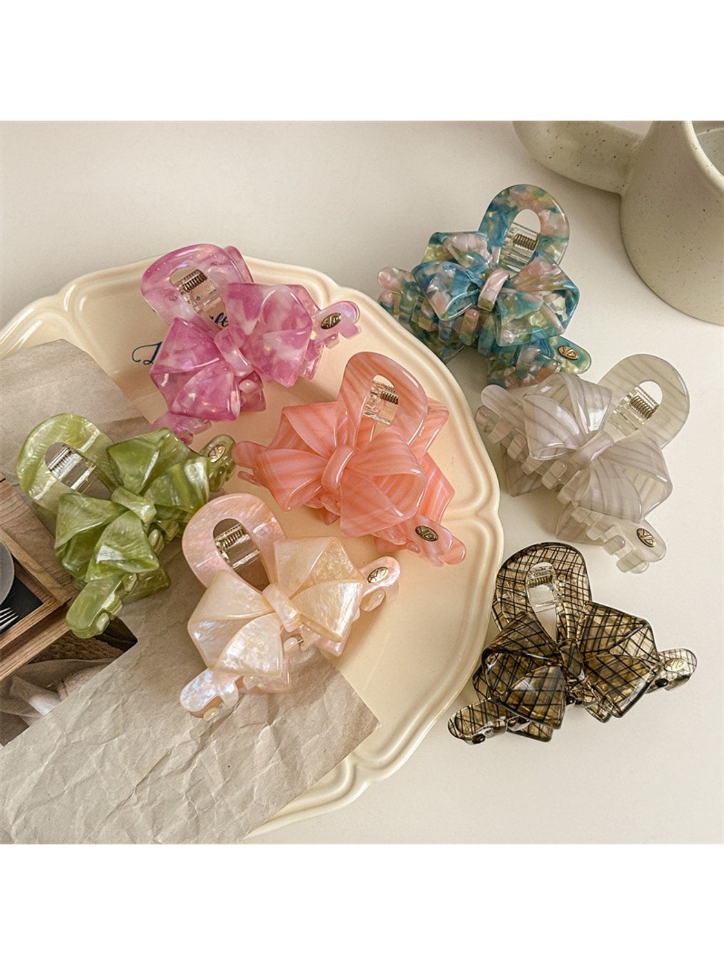 Beau - Alloy and Acetate Fiber Bow Shape Claw Clip