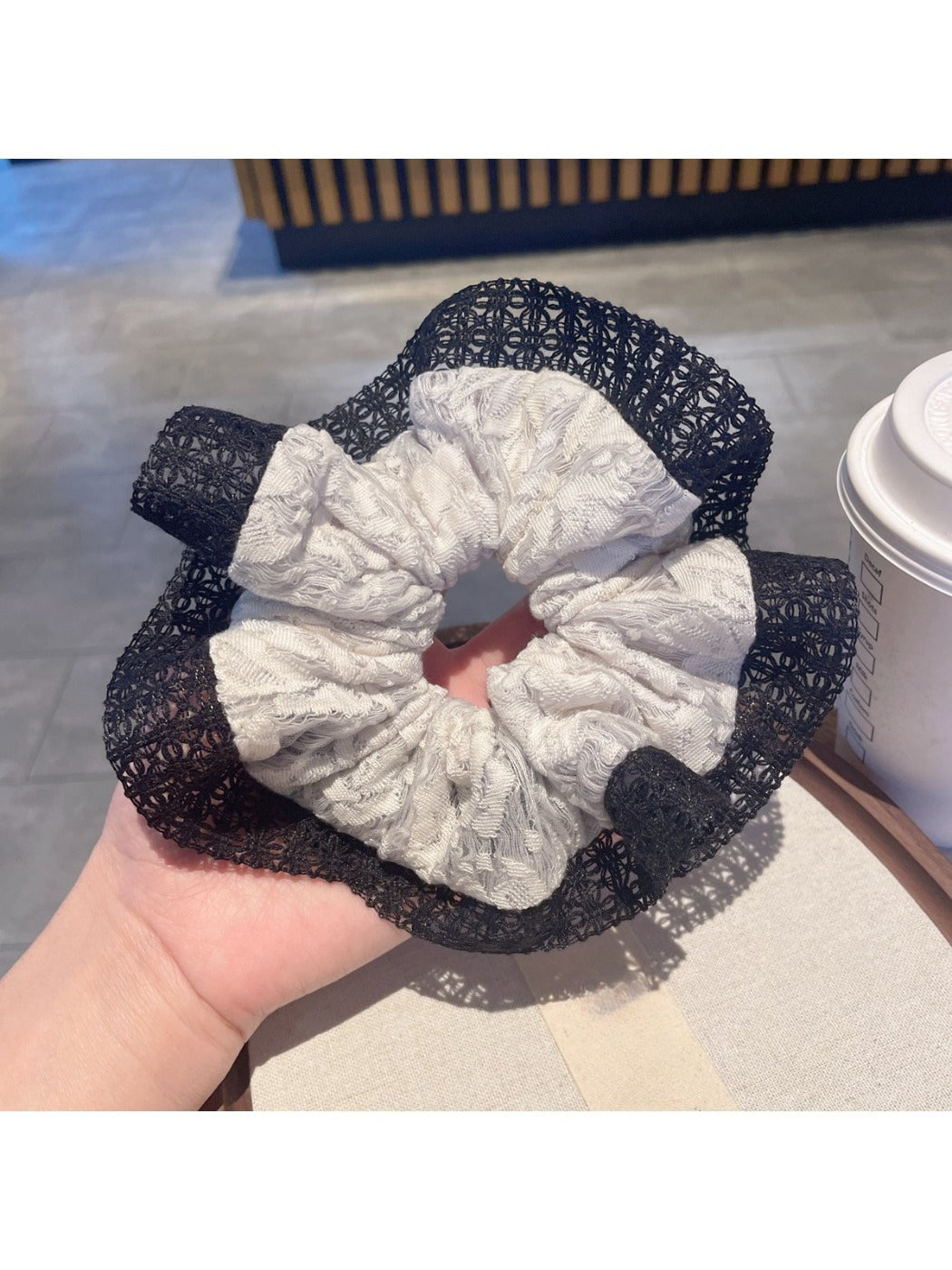 Gifty - Delicate Lace Hair Scrunchie