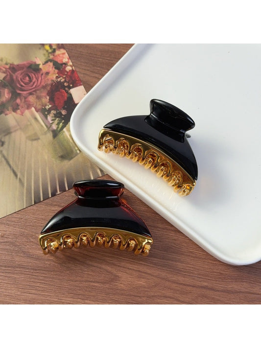 Beau - Minimalist Half Moon Hair Claw Clip