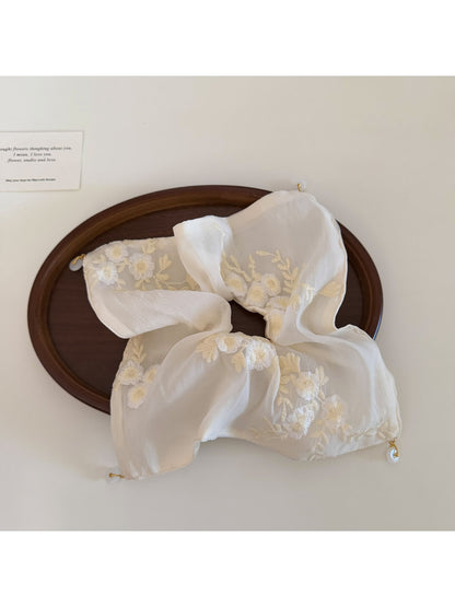 Gifty - Beige Floral Embroidered Sheer Scrunchie