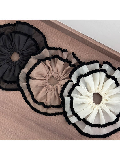Gifty - Black Velvet-Trimmed Tulle Scrunchie