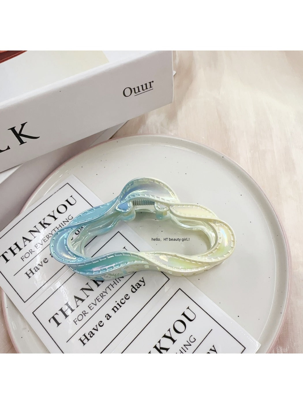 Beau - Ombre Cloud Shaped Hair Claw Clip