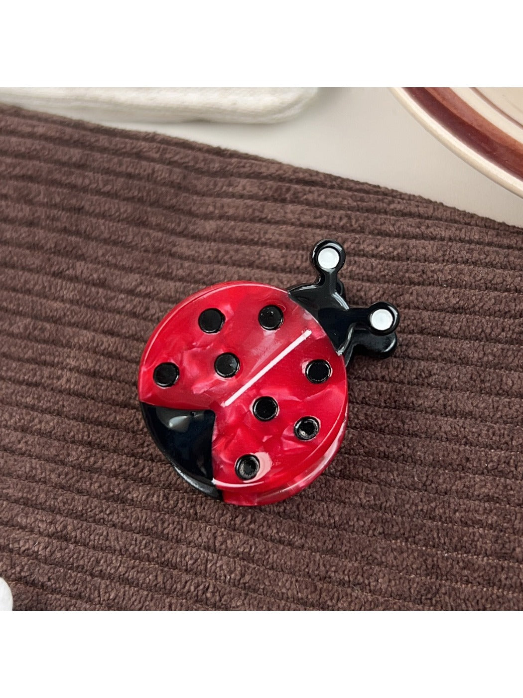 Beau - Ladybug-Shaped Hair Clip
