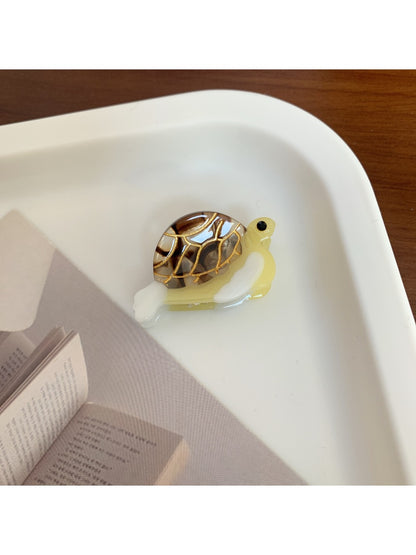 Beau - Stylish Turtle Acetate Hair Clip