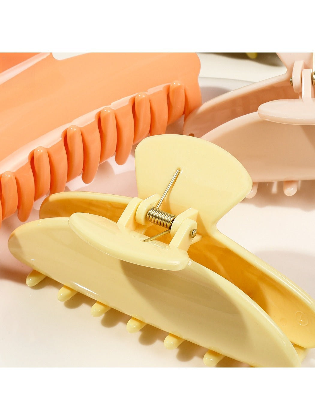 Beau - Elegant Minimalist Square-Shaped Hair Clip