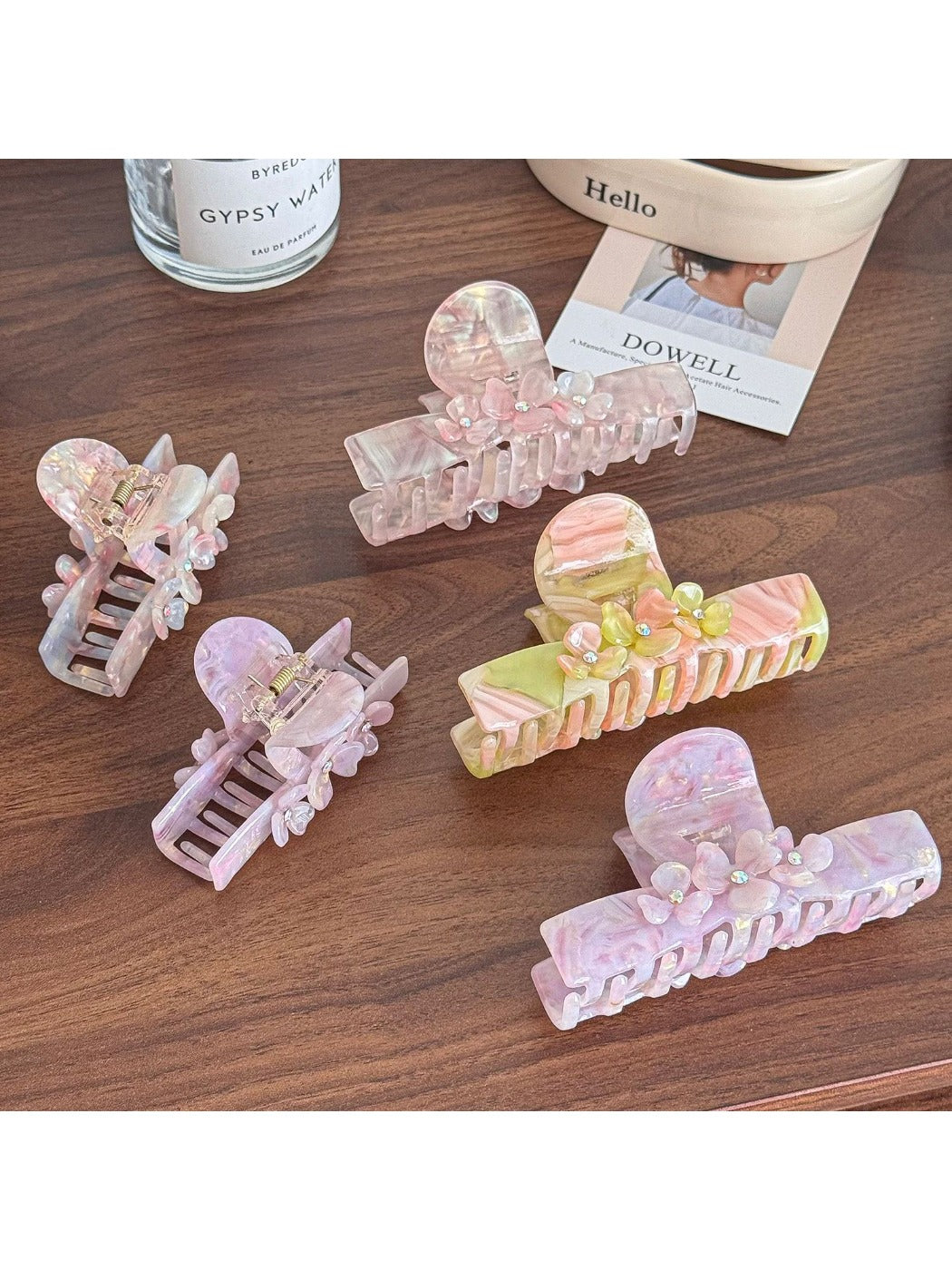 Beau - Acetate Hair Claw Clip with Flower Design