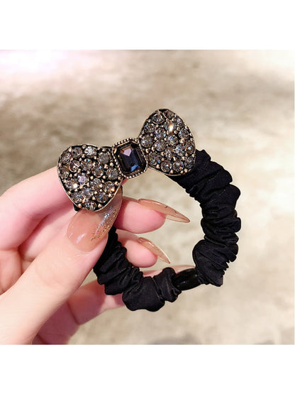 Gifty - Elegant Ruched Bow Scrunchie