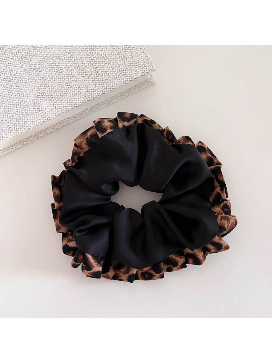 Gifty - Leopard Print Crinkle Ruffled Hair Tie