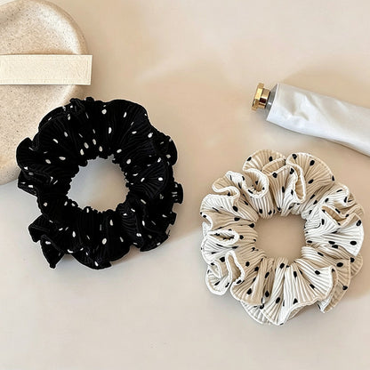 Gifty - Simple Pleated Polka Dot Scrunchie