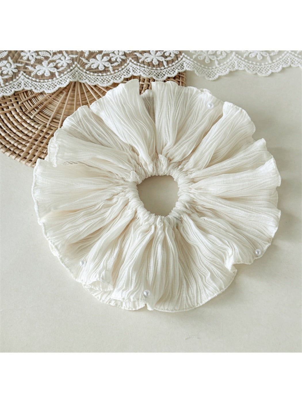Gifty - White Ruffled Hair Tie