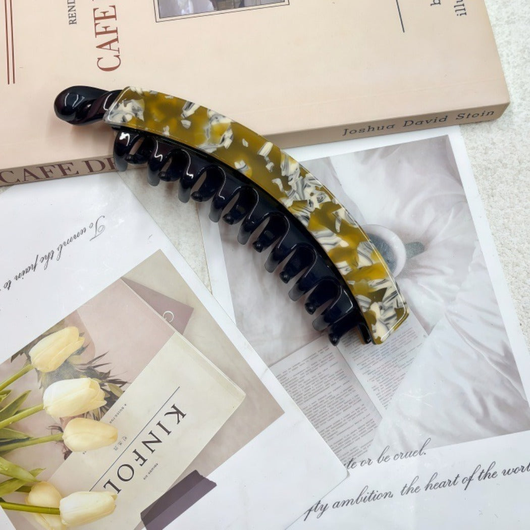 Beau - Curved Mottled Banana Hair Clip