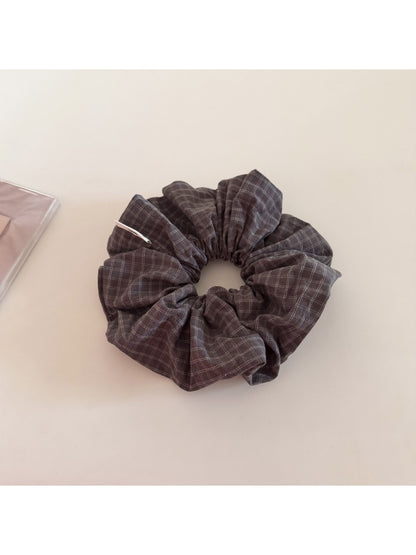 Gifty - Simple Plaid Vintage Scrunchie