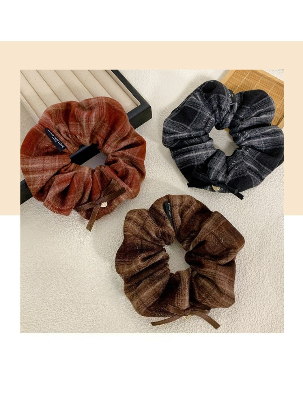 Gifty - Vintage Scholar Style Scrunchie