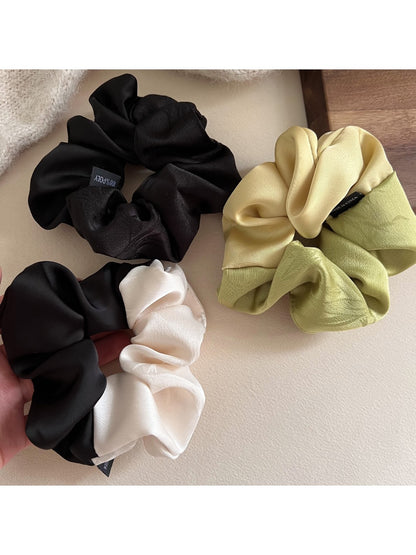 Gifty - Four Seasons Bamboo Print Satin Scrunchie