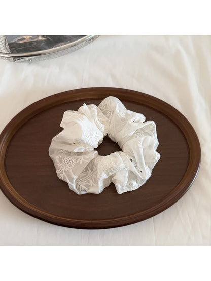 Gifty - Floral Cutout Embroidered Polyester Scrunchie