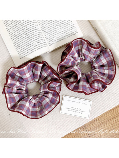 Gifty - Gingham Scrunchie Hair Ties