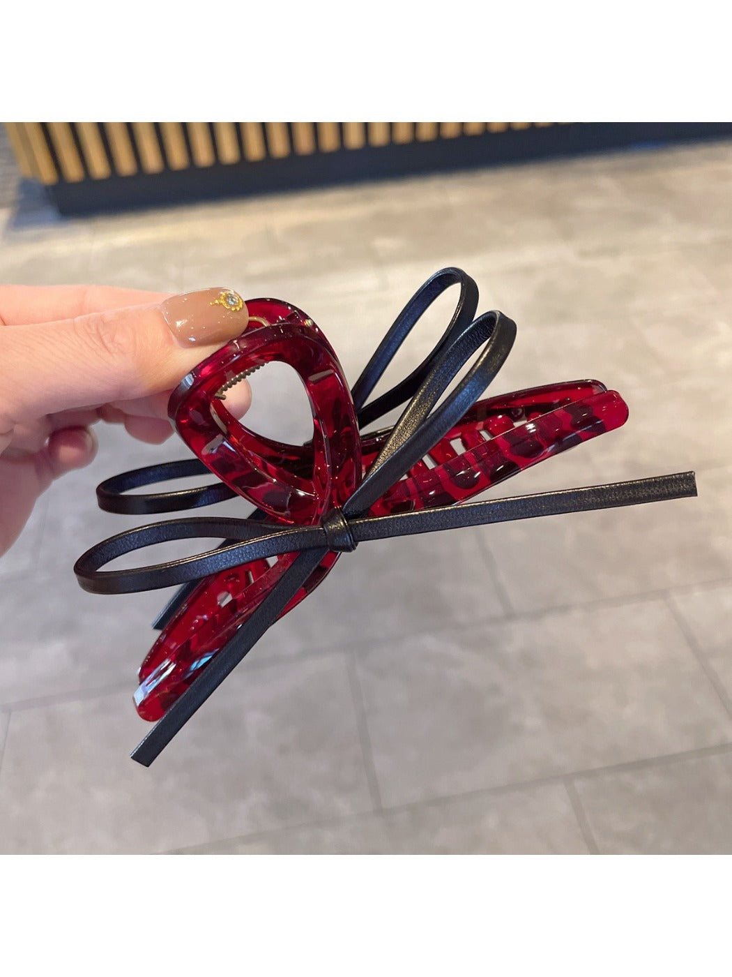 Beau - Elegant Bow Hair Claw Clip