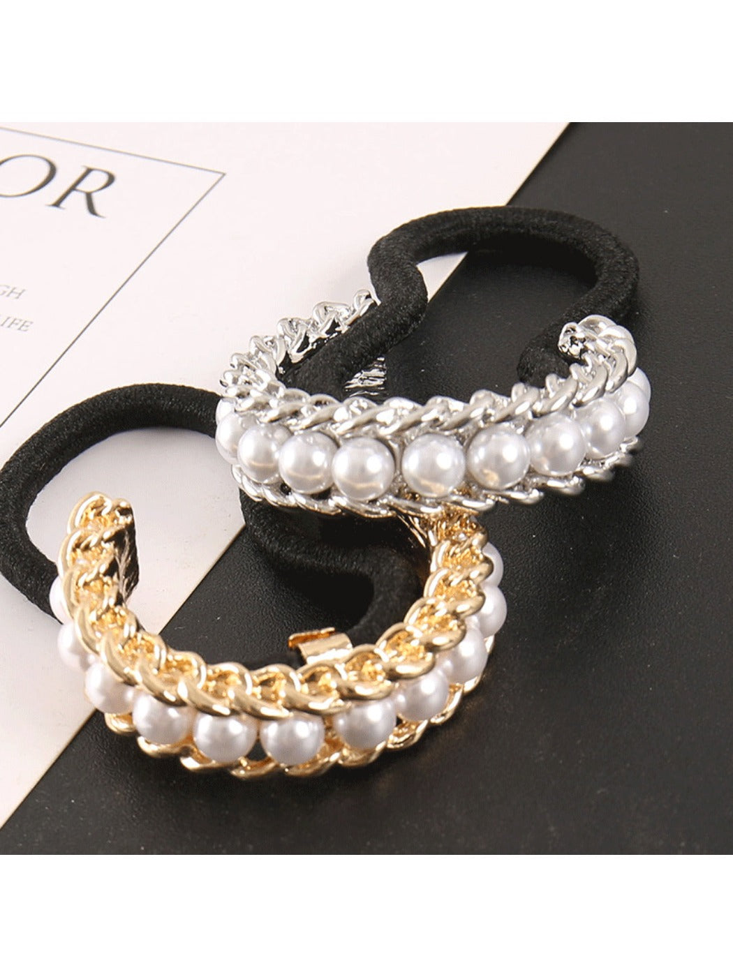 Gifty - Vintage Chain Bead Hair Tie