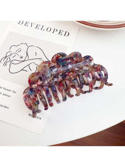 Beau double row wavy claw clip shown from the back with clasp visible