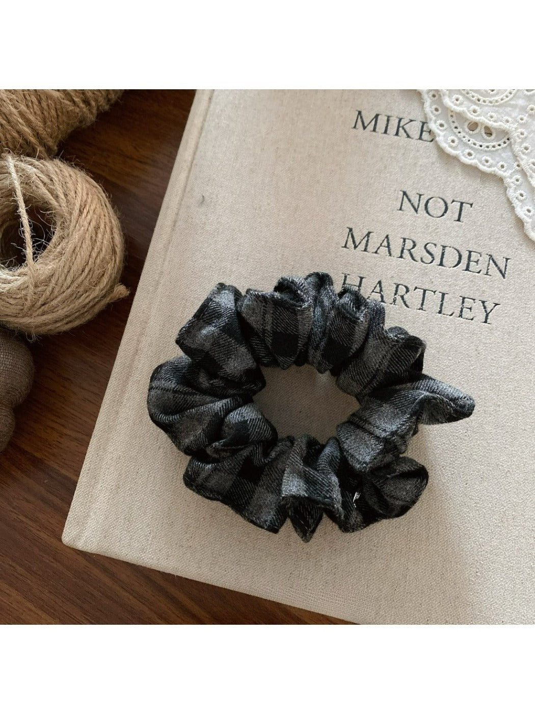 Gifty - Trendy Plaid Hair Ties