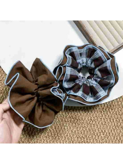 Gifty - Elegant Vintage Plaid Scrunchie
