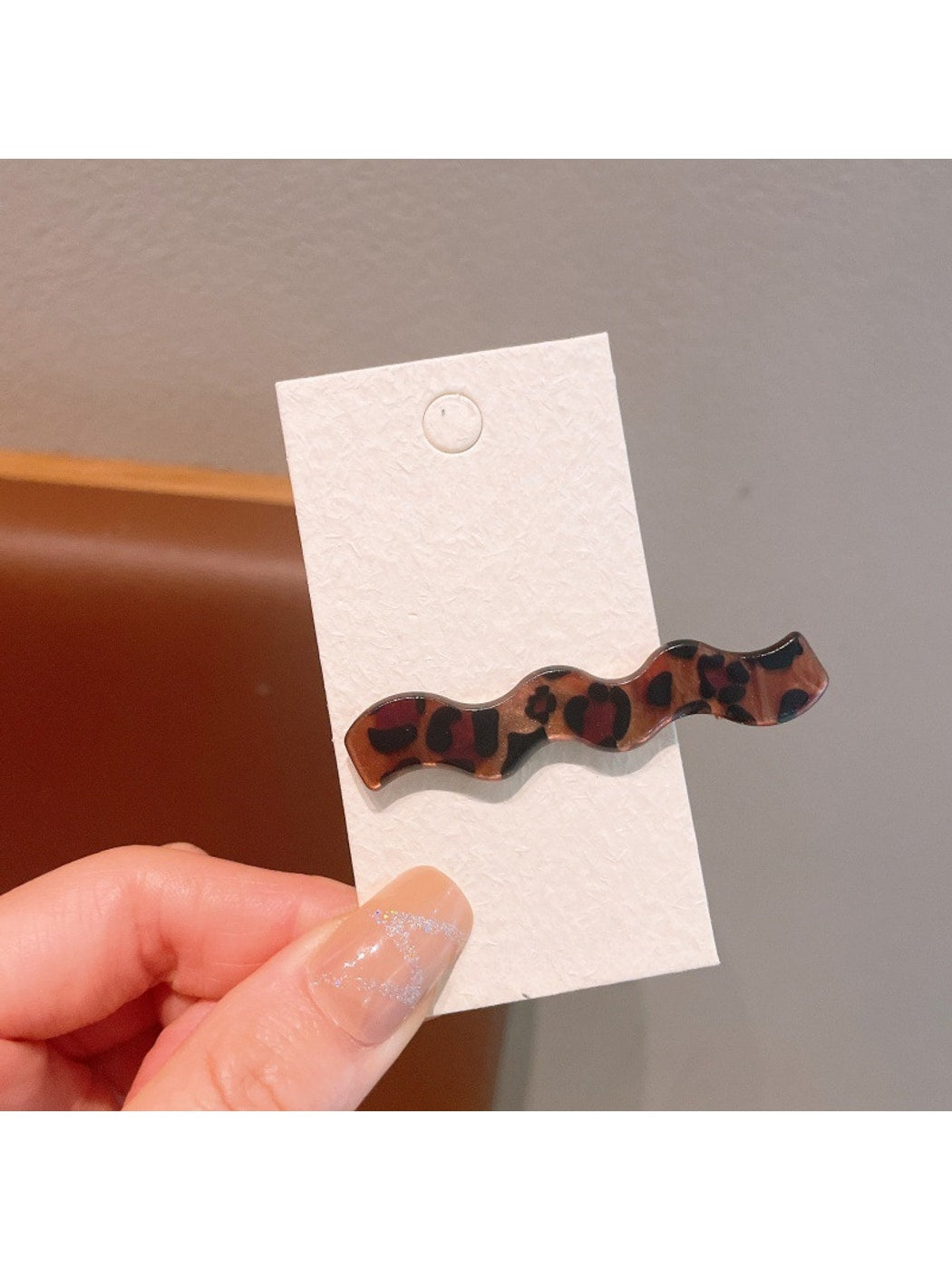 Beau - Leopard Print Oval Duckbill Women's Hair Clip