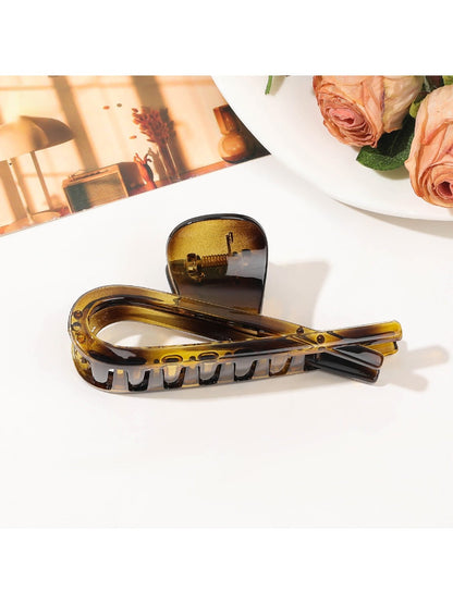 Beau - Dolphin-Shaped Claw Clip